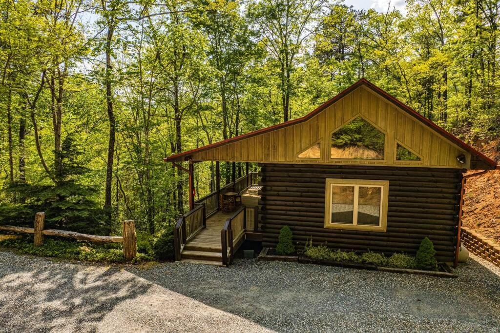 Honeymoon Getaway In Woods Near Noc And Smoky Mtn Rr Βίλα Bryson City Εξωτερικό φωτογραφία