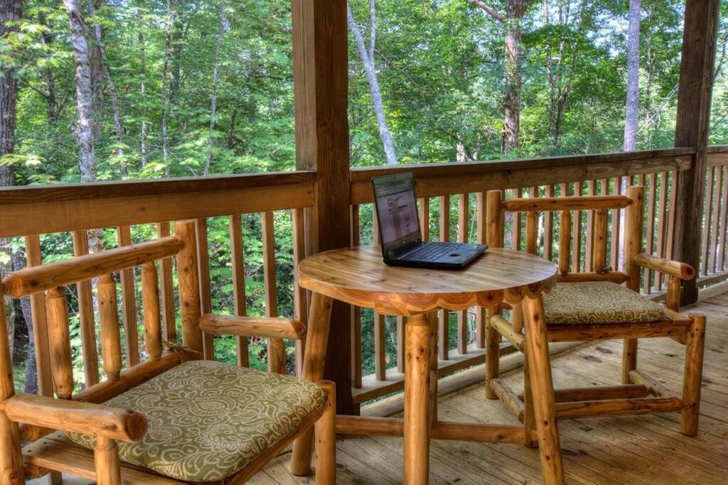 Honeymoon Getaway In Woods Near Noc And Smoky Mtn Rr Βίλα Bryson City Εξωτερικό φωτογραφία